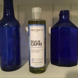 Blue in Capri Body Wash Brand New
Never used